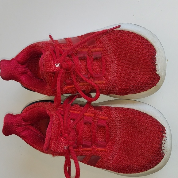 Youth Adidas Red Sneakers Sz. 1 - Picture 3 of 8